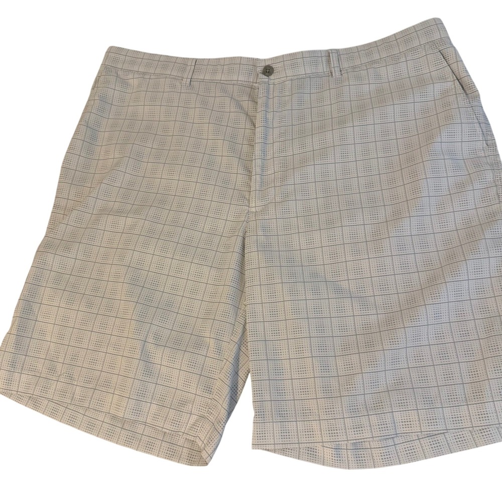 PGA TOUR Men's Golf‎ Shorts 42 White Plaid Flat Front Performance Stretch